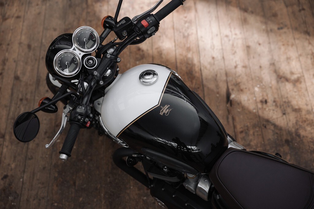 La nuova Triumph Bonneville T120 Black DGR Edition in serie limitata
